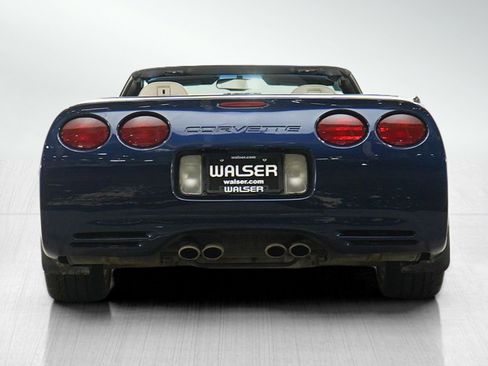 Used 2000 Chevrolet Corvette Convertible RWD image 4