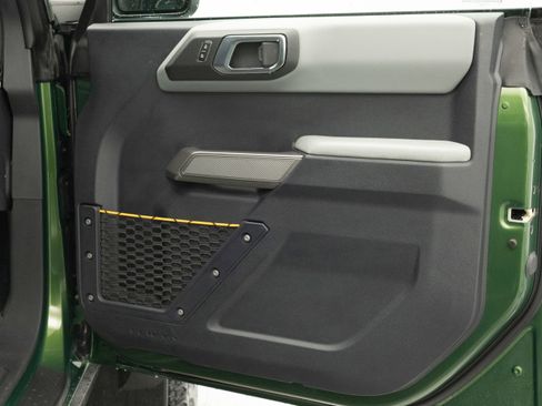 Used 2023 Ford Bronco Badlands image 27