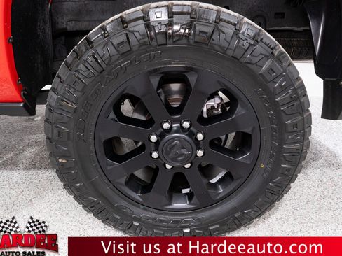 Used 2024 RAM 2500 Big Horn w/ Night Edition AWD/4WD image 10