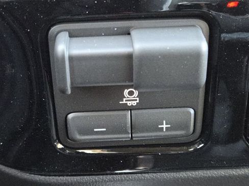 New 2026 GMC Sierra 1500 Elevation image 7