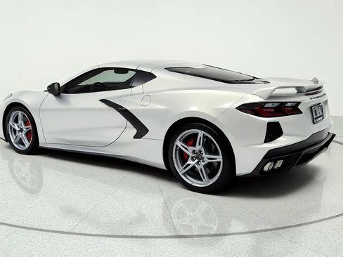 Used 2023 Chevrolet Corvette Stingray Premium Cpe w/ Z51 Performance Package RWD image 3