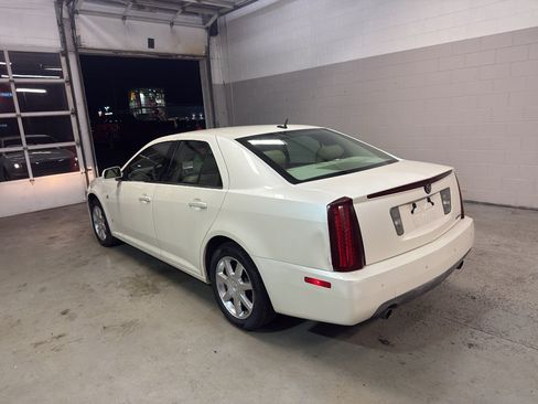 Used 2007 Cadillac STS w/ Preferred Equipment Group AWD/4WD image 5