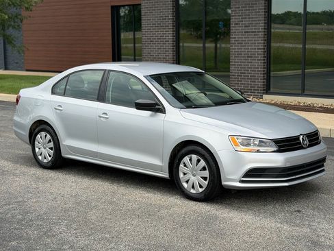 Used 2016 Volkswagen Jetta S FWD image 1
