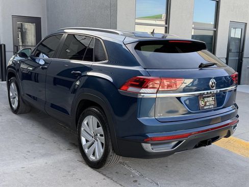 Used 2022 Volkswagen Atlas Cross Sport SE image 8