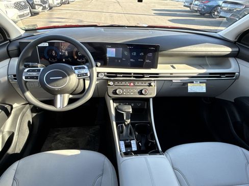 New 2026 Hyundai Tucson SE image 22