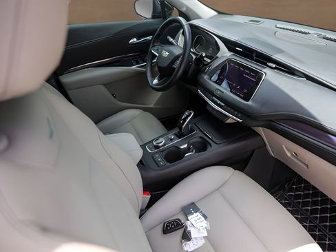 Used 2022 Cadillac XT4 Luxury FWD image 29