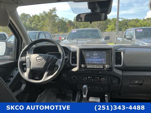 Used 2024 Nissan Frontier SV w/ SV Convenience Package AWD/4WD image 15