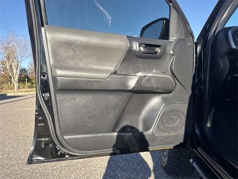 Used 2023 Toyota Tacoma SR5 w/ Technology Package image 17