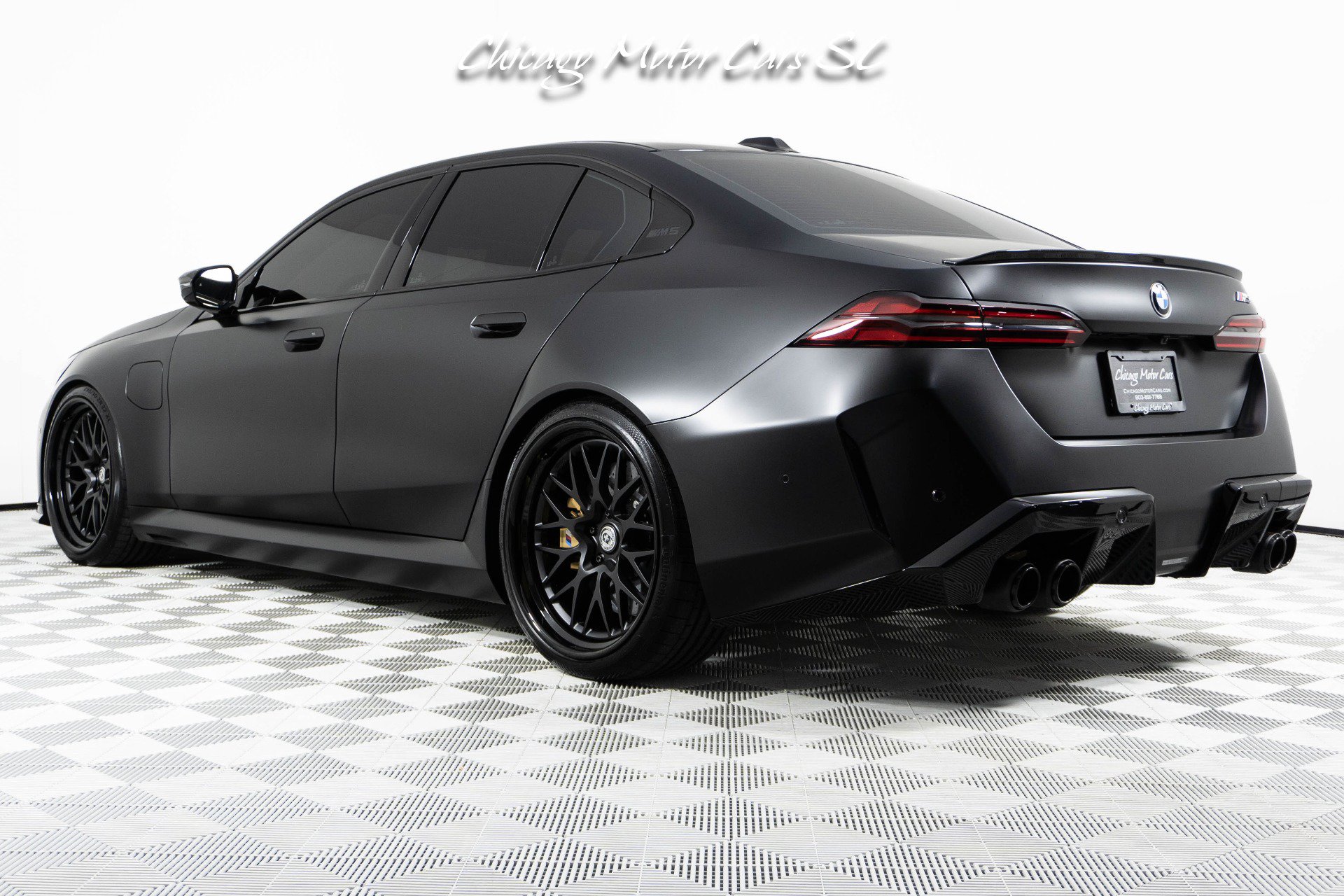 Used 2025 BMW M5 w/ Carbon Package AWD/4WD image 20