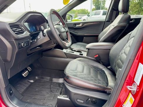 Used 2024 Ford Escape ST-Line Elite w/ Premium Technology Package AWD/4WD image 13
