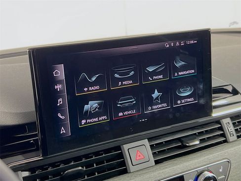 Used 2023 Audi A4 2.0T Premium w/ Convenience Package image 15