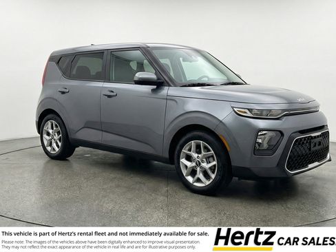 Used 2025 Kia Soul LX w/ LX Technology Package FWD image 1