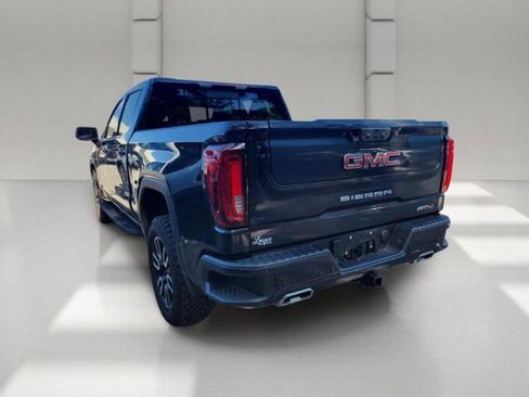 Used 2023 GMC Sierra 1500 AT4 w/ AT4 Preferred Package AWD/4WD image 8
