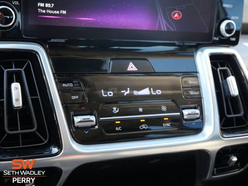 Used 2023 Kia Sorento SX Prestige image 26