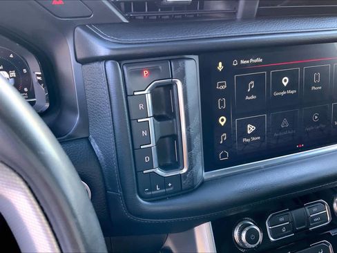 Used 2023 GMC Yukon XL Denali AWD/4WD image 16