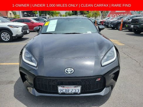 Used 2022 Toyota GR86 Premium w/ ALL Weather Mat Package (TMS) RWD image 4