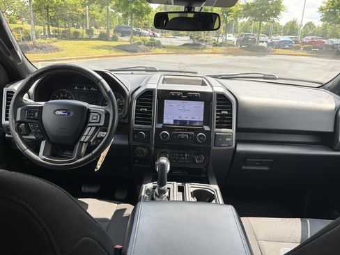 Used 2020 Ford F150 XLT w/ Equipment Group 302A Luxury AWD/4WD image 29