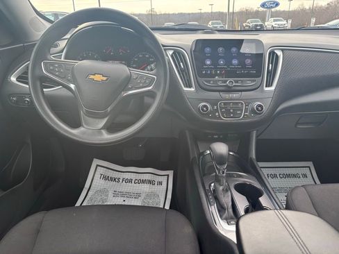 Used 2024 Chevrolet Malibu LT FWD image 15