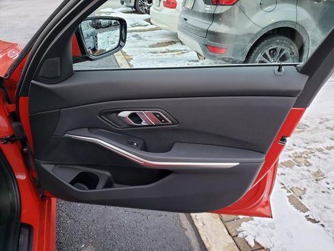 Used 2021 BMW 330i xDrive Sedan w/ Premium Package image 18