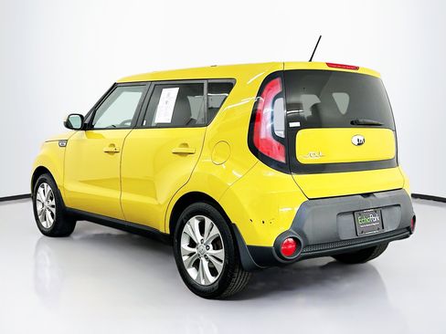Used 2014 Kia Soul + image 5