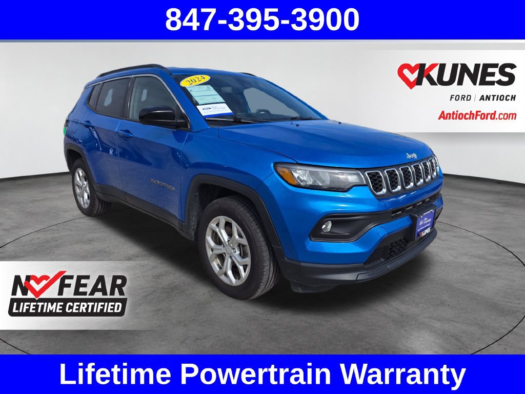 Used 2024 Jeep Compass Latitude AWD/4WD image 1