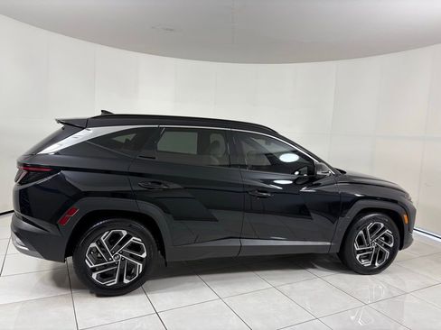 New 2025 Hyundai Tucson Limited FWD image 6