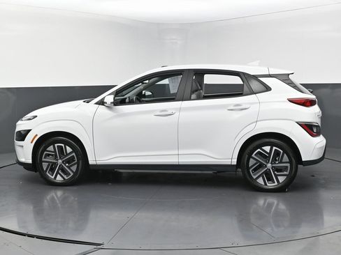Used 2023 Hyundai Kona SEL image 8
