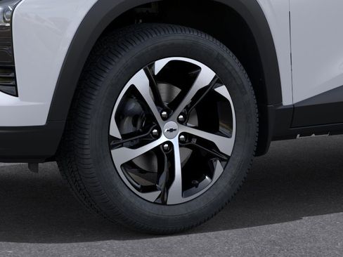 New 2026 Chevrolet Trax RS w/ Driver Confidence Package image 32