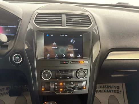 Used 2018 Ford Explorer XLT w/ Equipment Group 201A image 21