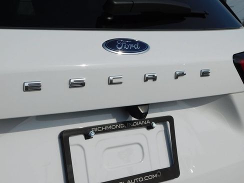 Used 2025 Ford Escape Active AWD/4WD image 37