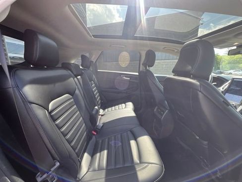 Used 2024 Ford Edge SEL w/ Convenience Package AWD/4WD image 12