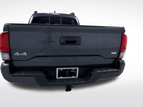 Certified 2020 Toyota Tacoma SR AWD/4WD image 8