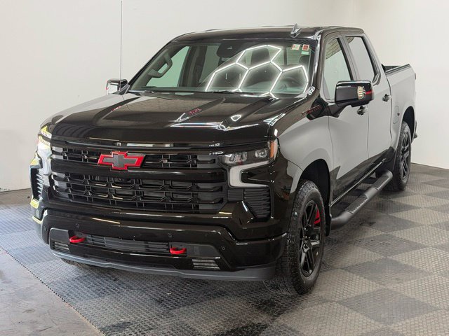 Used 2024 Chevrolet Silverado 1500 RST w/ Redline Edition AWD/4WD image 6