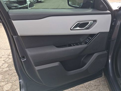 Used 2025 Land Rover Range Rover Velar Dynamic SE AWD/4WD image 13
