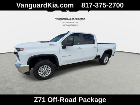 Used 2023 Chevrolet Silverado 2500 LT w/ Convenience Package AWD/4WD image 4