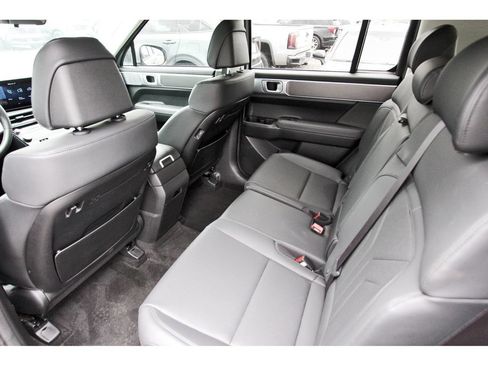 Used 2026 Hyundai Santa Fe SEL FWD image 15