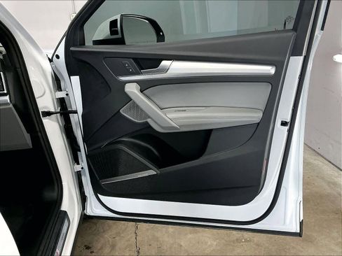 Certified 2024 Audi Q5 2.0T Premium Plus w/ Premium Plus Package image 27