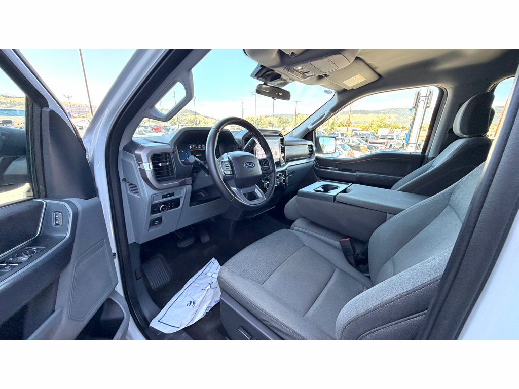 Used 2025 Ford F150 XLT w/ Equipment Group 301A Standard AWD/4WD image 17
