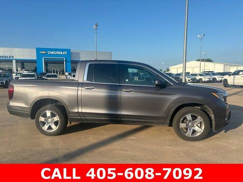 Used 2025 Honda Ridgeline RTL image 13