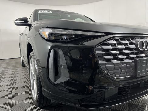 Used 2025 Audi Q5 Premium Plus w/ Premium Plus image 3