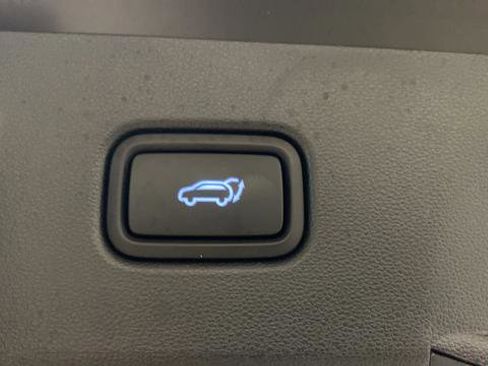 Used 2025 Hyundai Tucson Limited image 28