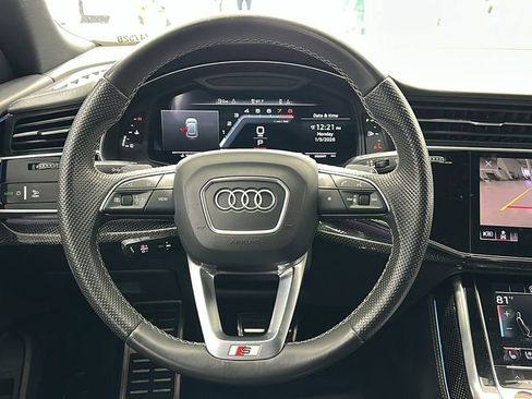 Used 2021 Audi SQ8 Prestige image 12