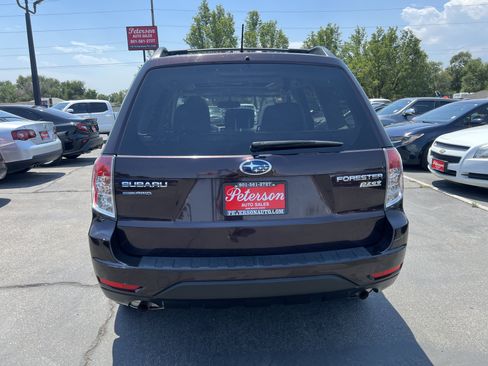 Used 2013 Subaru Forester 2.5X Premium AWD/4WD image 8