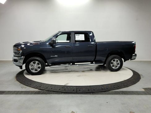 Used 2025 RAM 2500 Big Horn AWD/4WD image 5