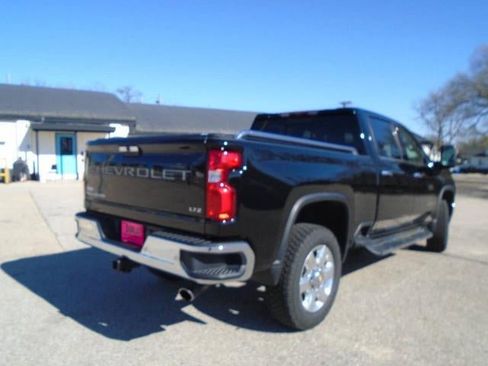 Used 2022 Chevrolet Silverado 2500 LTZ AWD/4WD image 23