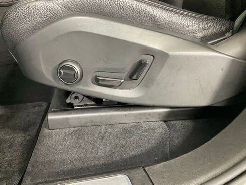 Certified 2023 Volvo XC90 T8 Plus w/ Protection Package Premier image 29
