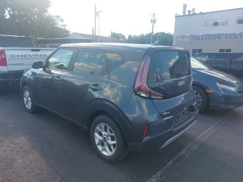 Used 2024 Kia Soul S FWD image 3