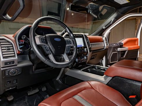 Used 2020 Ford F450 Platinum w/ FX4 Off-Road Package image 14