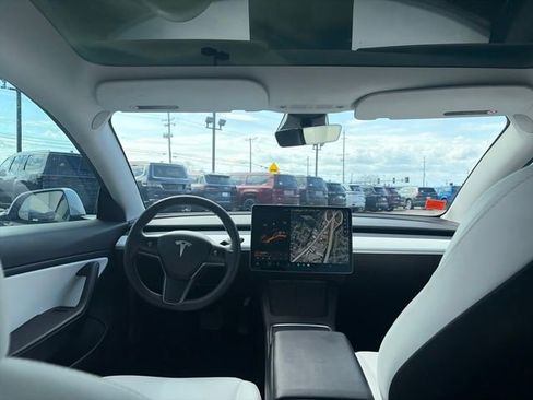 Used 2021 Tesla Model 3 Long Range image 20