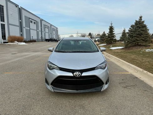 Used 2018 Toyota Corolla L image 2